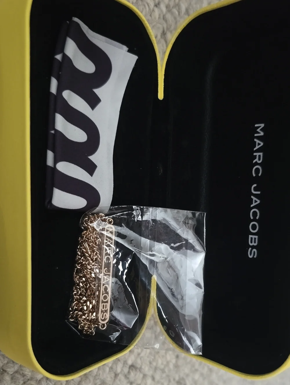 BRAND NEW!! MARC JACOBS GLASSES 771/N/S. Gold Frame Sunglasses with Black Lenses